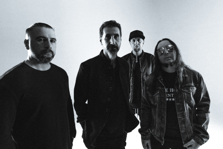 System of a Down tocará por primera vez en el Rose Bowl en 2027, con Pierce the Veil 