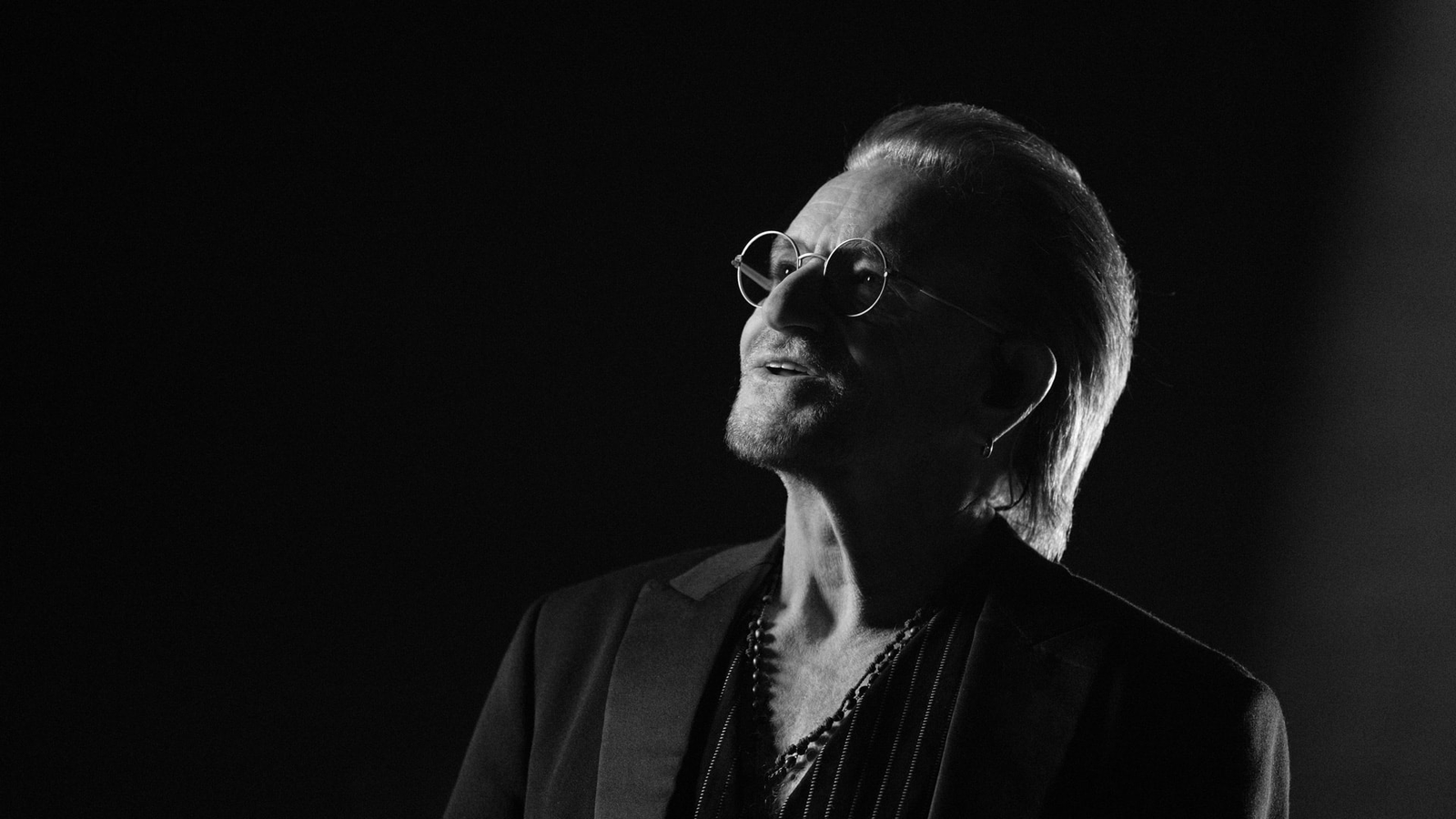 Bono says the Republican Party has been "hijacked" and wants conservative fans back in U2's corner
